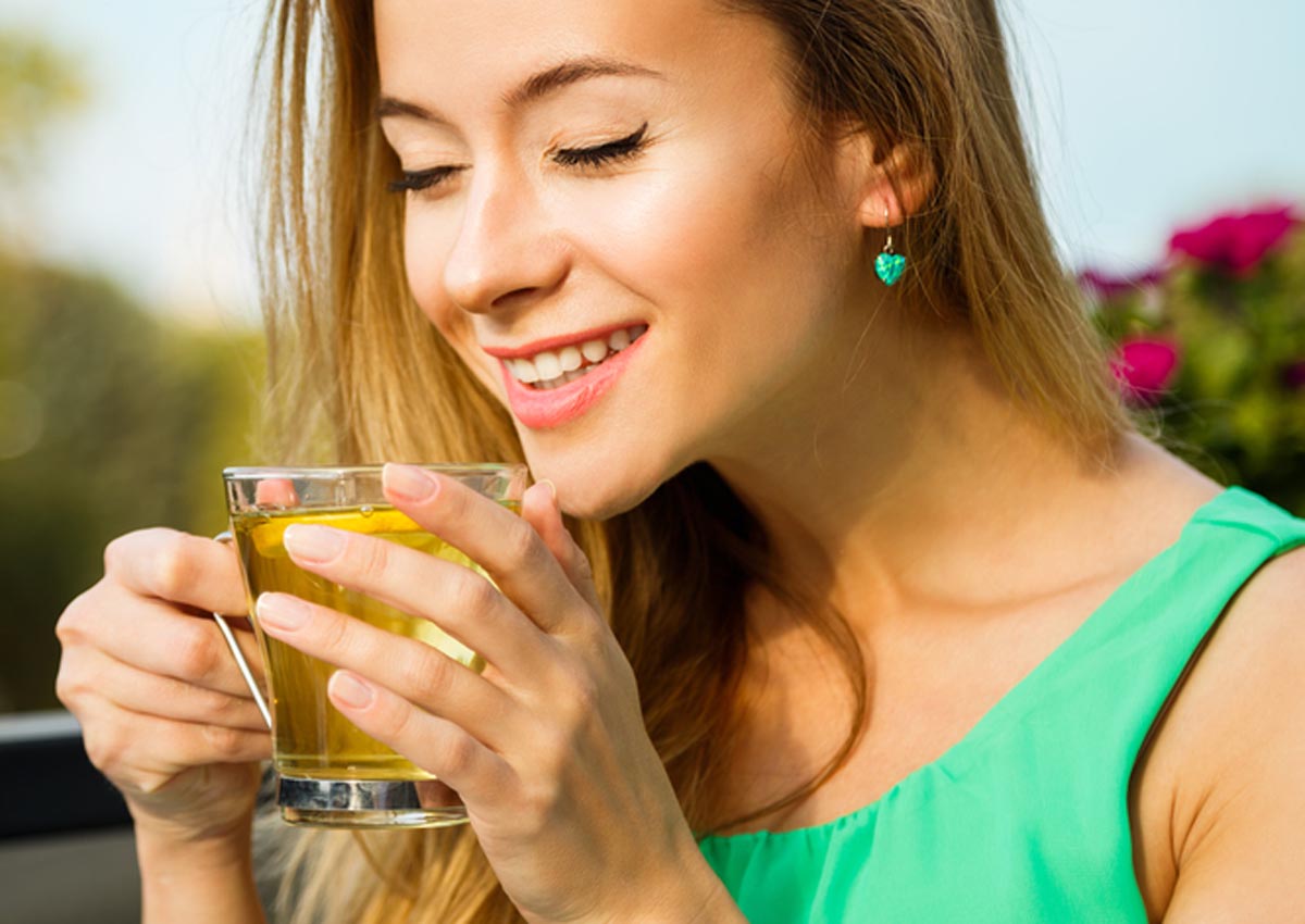 Drinking Green Tea Natural Health and Beauty Tips