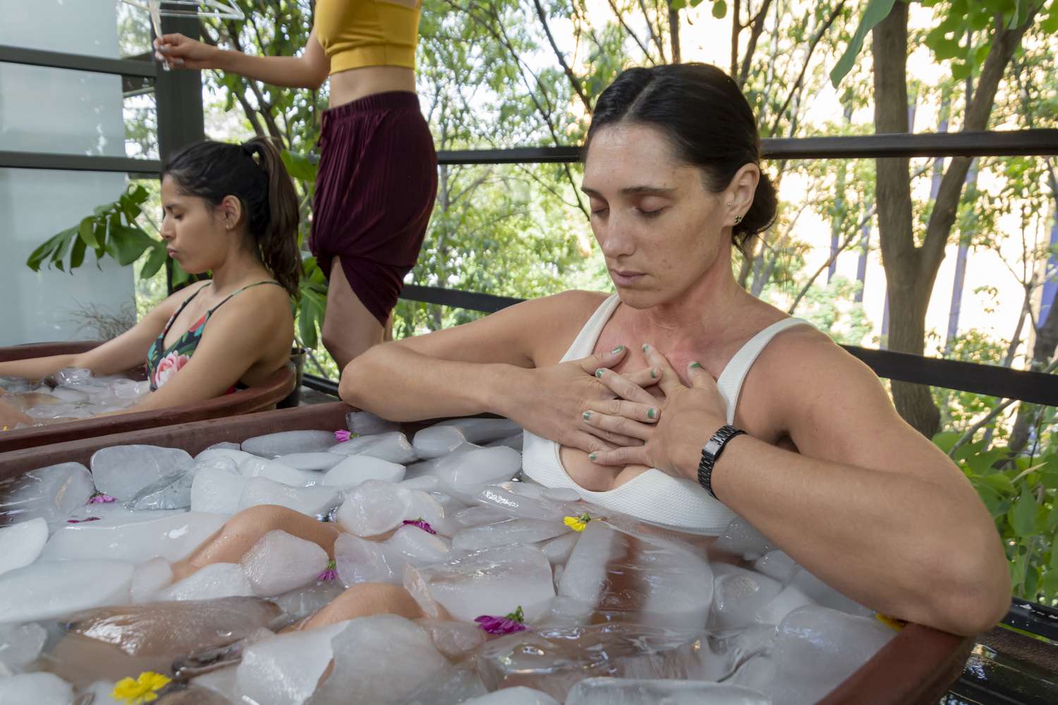 I Tried Ice Bath Therapy for a Week — Here’s What Happened